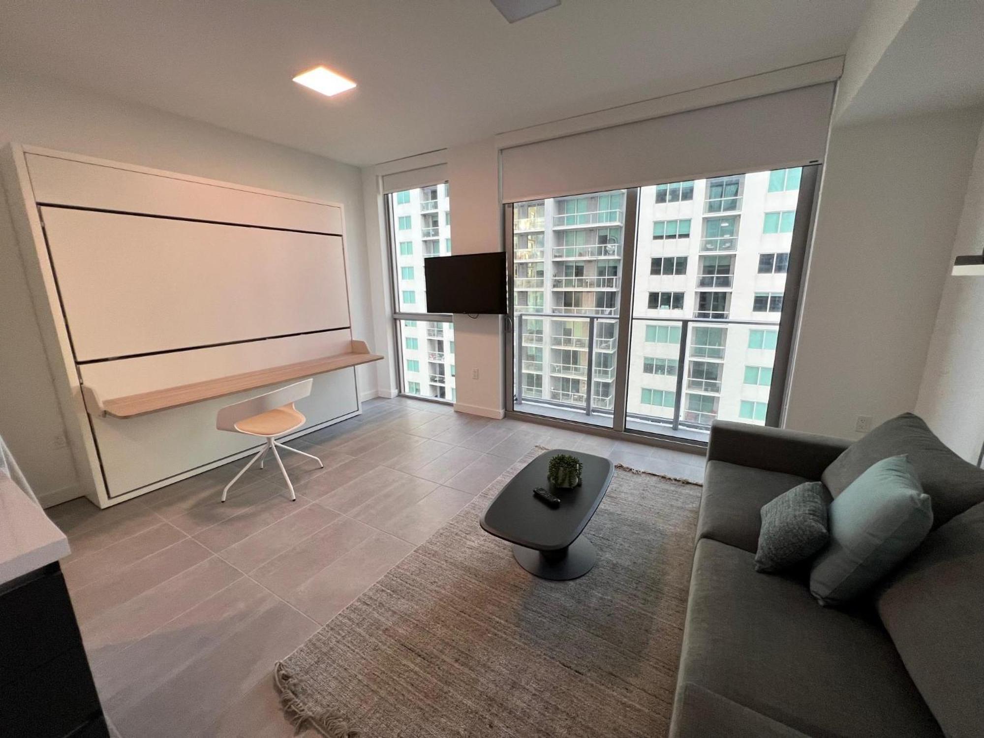 227-2113ic Downtown Miami