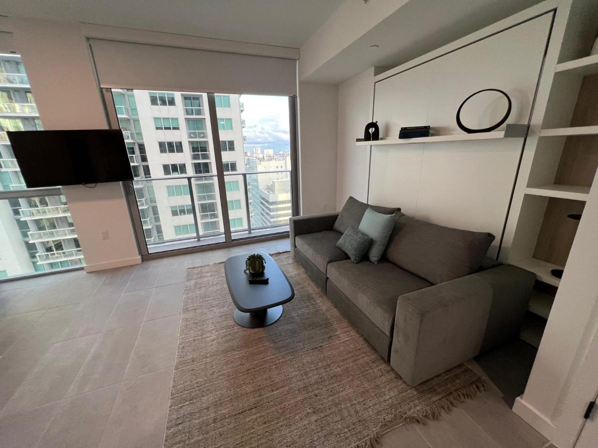 227-2113ic Downtown Miami